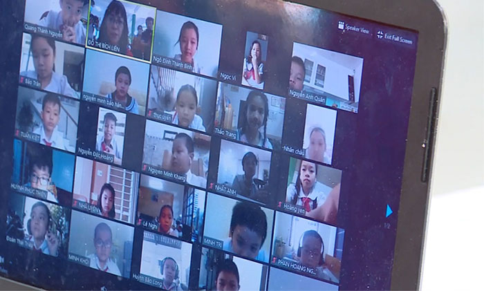 Khai giảng năm học mới online bằng phần mềm Zoom Meeting 370 ngàn/ tháng