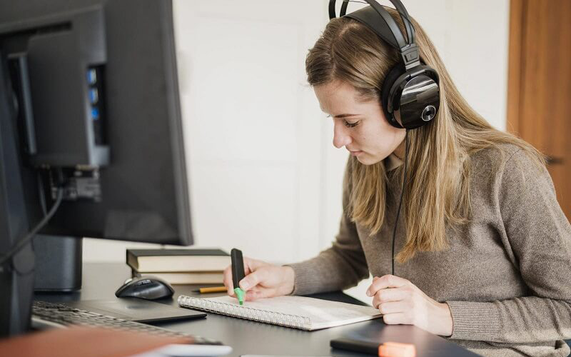 Yealink UH36 - tai nghe chụp tai có mic chống ồn giá tầm trung đáng mua