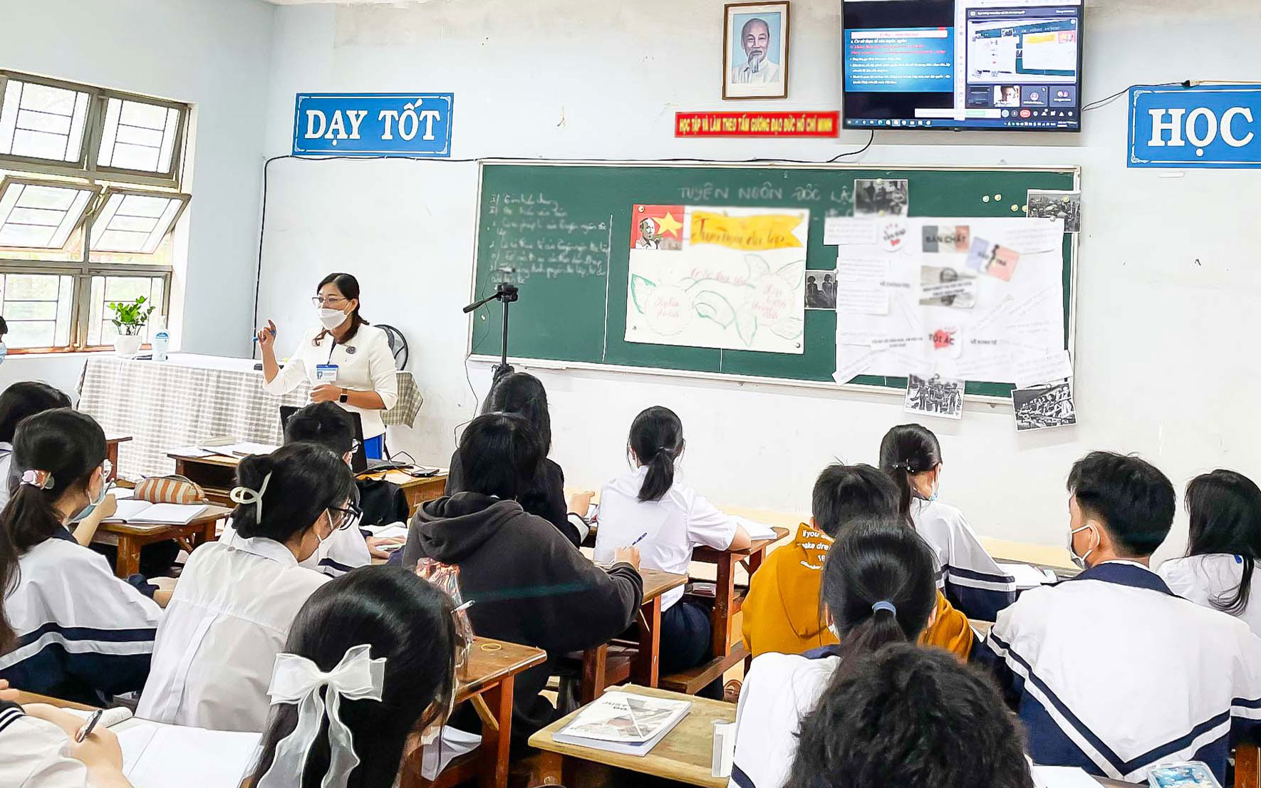Giải pháp dạy học mùa dịch: Lớp học '2 trong 1'
