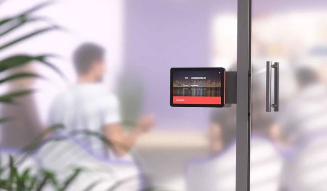 Lên lịch cuộc họp nhanh chóng với Logitech TAP Scheduler