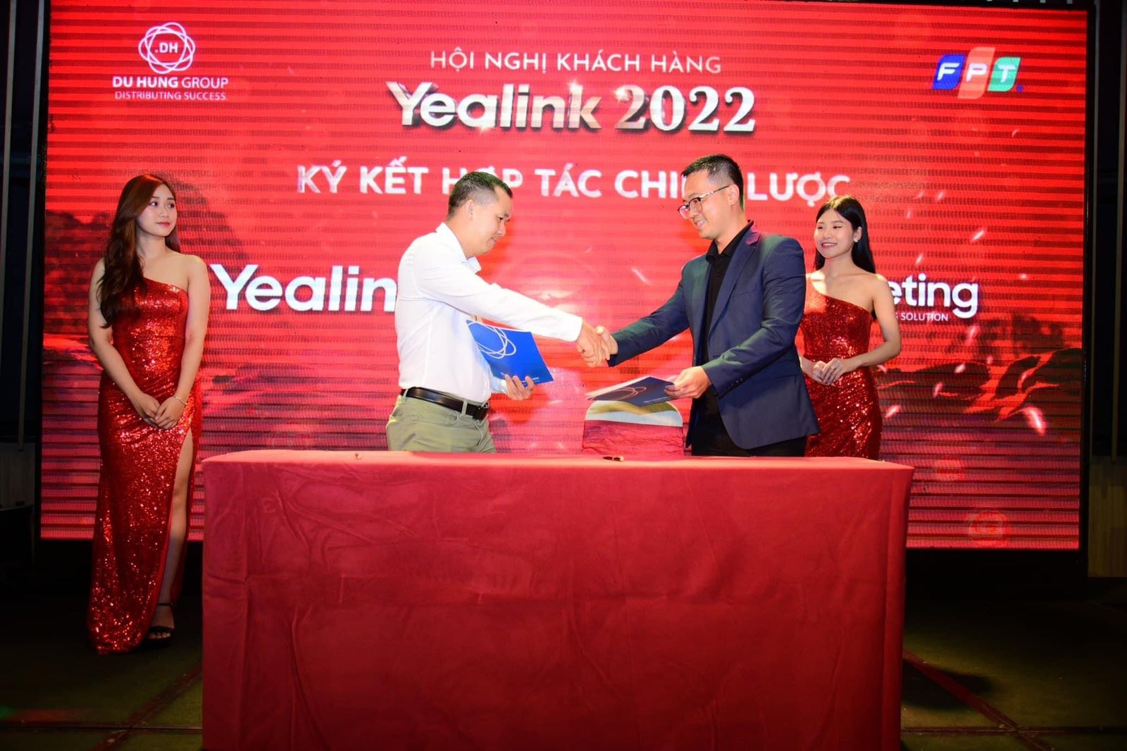 FPT ONMEETING KÝ KẾT HỢP TÁC CHIẾN LƯỢC VỚI YEALINK VIỆT NAM