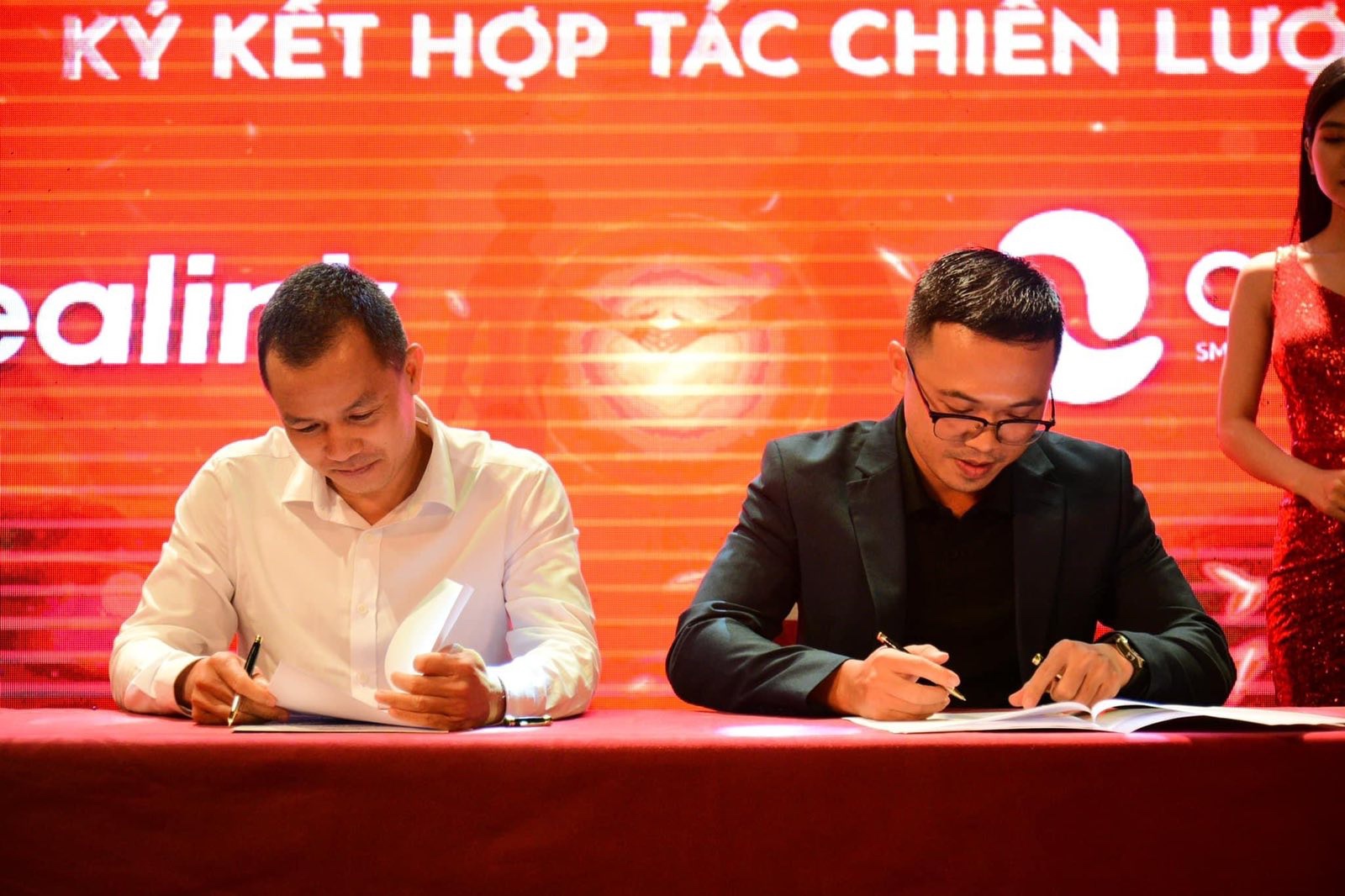 FPT OnMeeting kí kết hợp tác chiến lược với Yealink Việt Nam