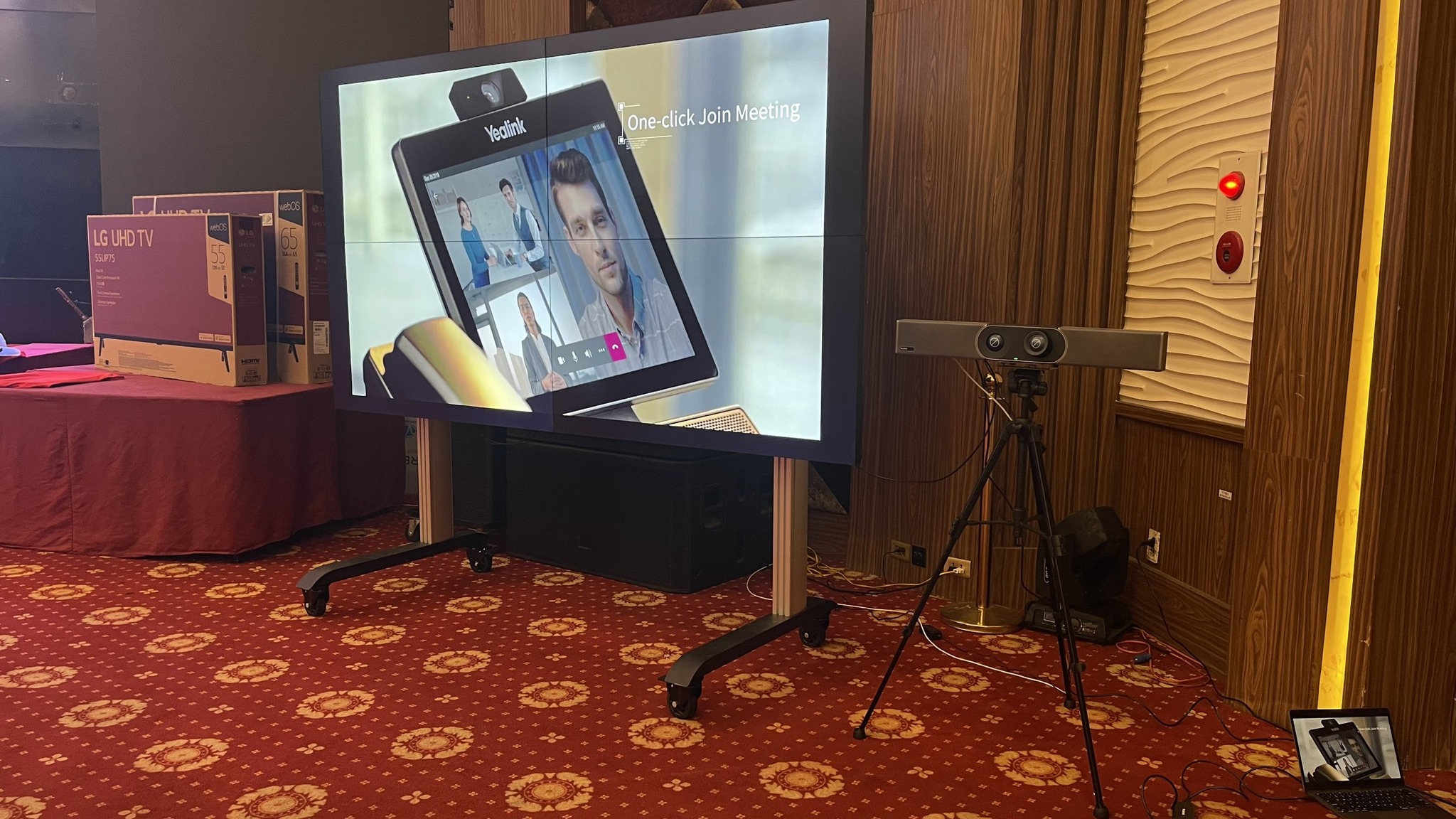 Yealink nhà tài trợ chính hội thảo “Giới thiệu giải pháp hội họp trực tuyến và truyền thông số 4.0” tại Cần Thơ