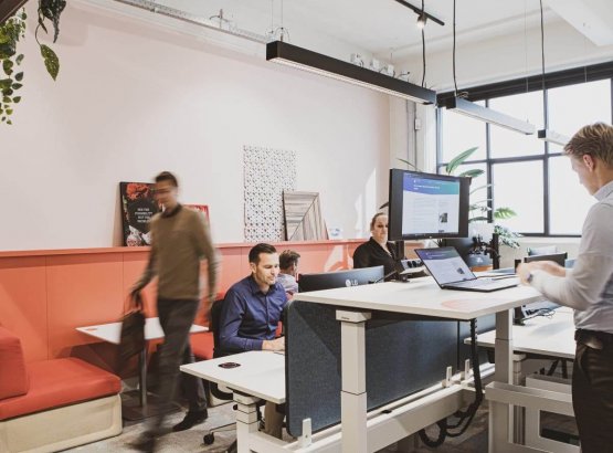 Giải pháp phần mềm thông minh cho Quản lý Phòng, Bàn & Khách và Biển hiệu Kỹ thuật số