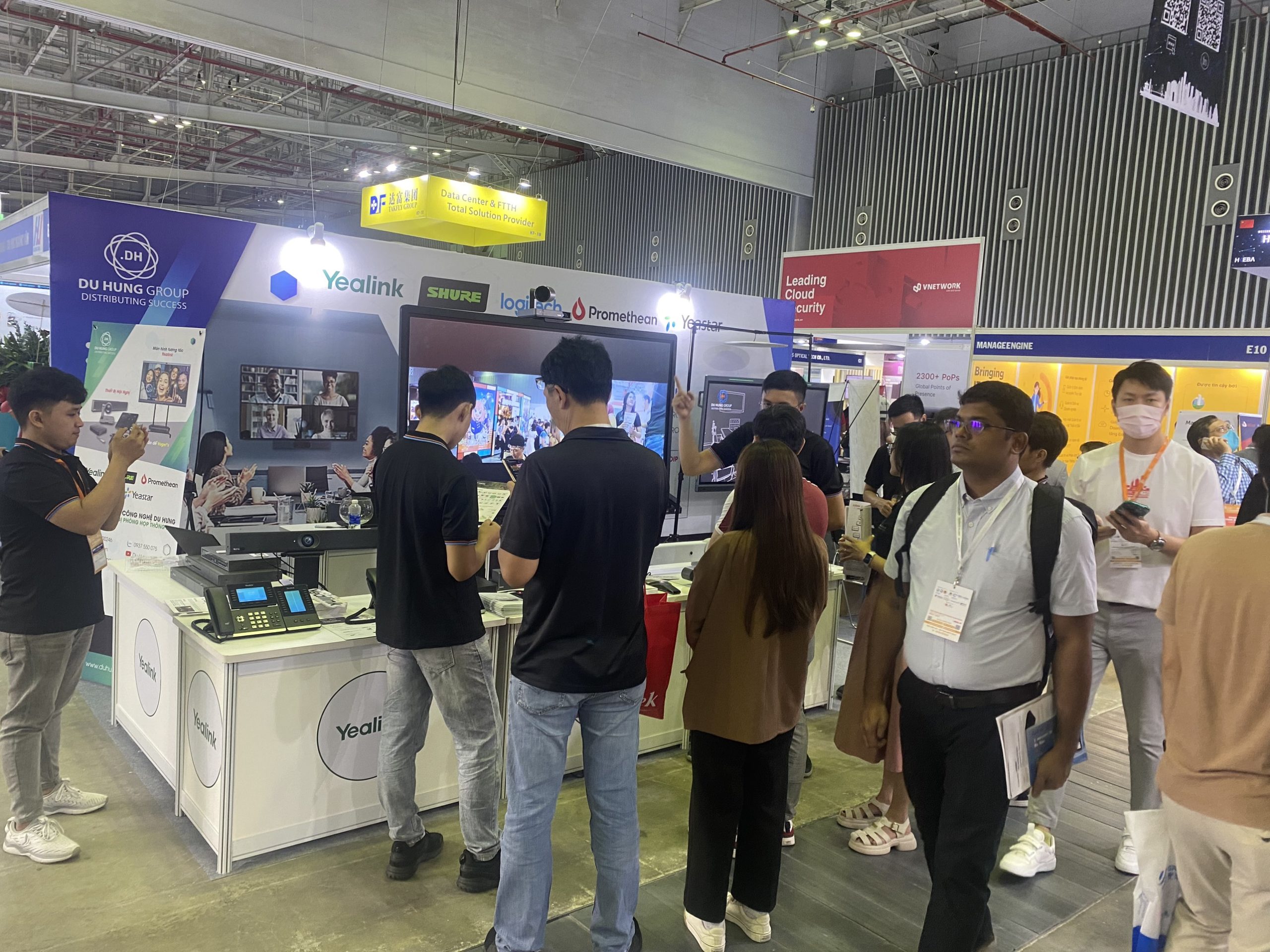 Gian hàng du hưng group tại triển lãm việt nam ictcomm 2023