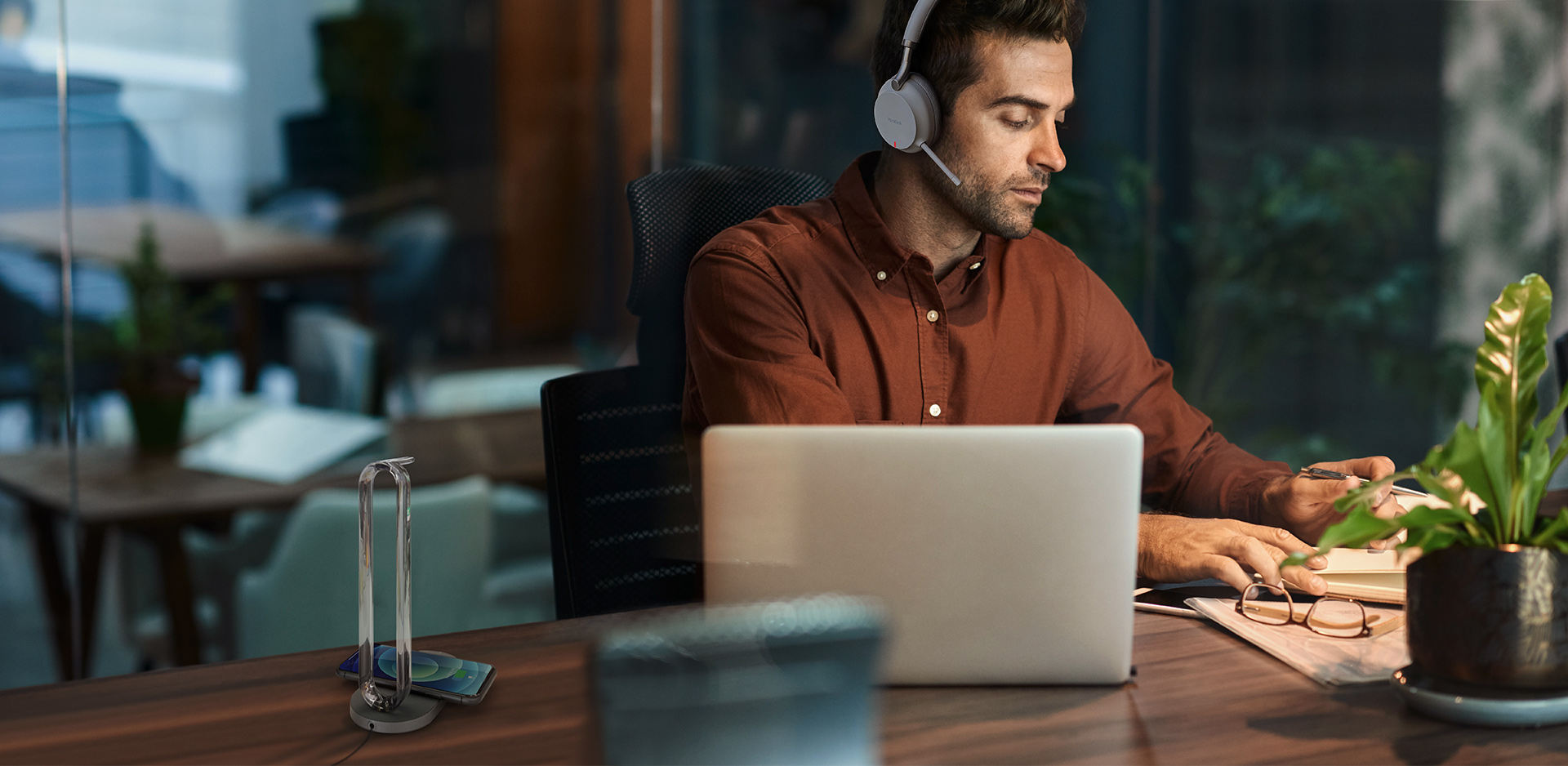 Tai nghe chụp tai Bluetooth Yealink BH72 - Kiểu dáng thời trang, chống ồn tốt